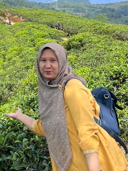 Pia Amanda Nurhusni,S.Pd